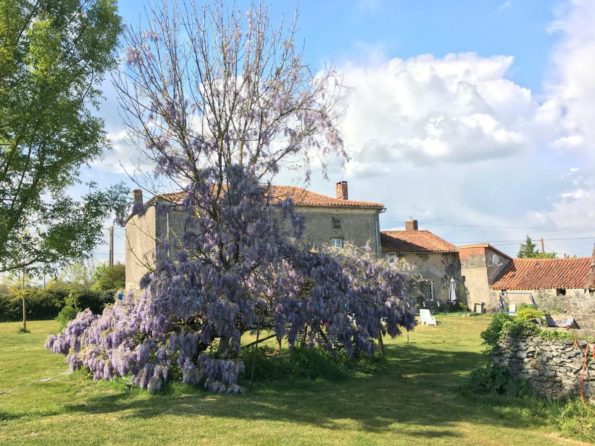Wisteria House Panzió Chanteloup  Kültér fotó
